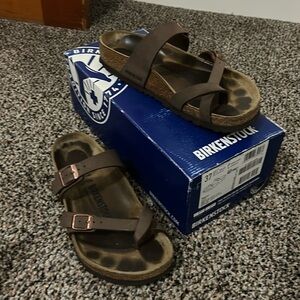 Birkenstock Mayari sandals. Color mocha, size 37 (US 6)